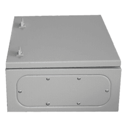 Gabinete de Acero IP66 Uso en Intemperie (500 x 700 x 250 mm) con Placa Trasera Interior Metálica y Compuerta Inferior Atornillable (Incluye Chapa y Llave T).