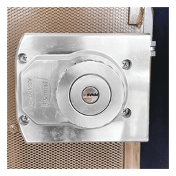 Cerradura XTR para Sobreponer Diseñada para Puertas y Rejas / Soporta Exterior