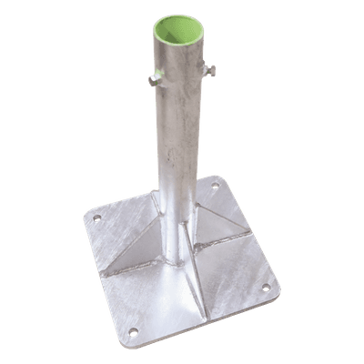 Base para Mástil / 30 x 30 cm / Tubo 50 cm (19.7 in) / Galvanizado en Caliente / Tornillos Opresores 3/8'' / Mástiles 1'' a 2''