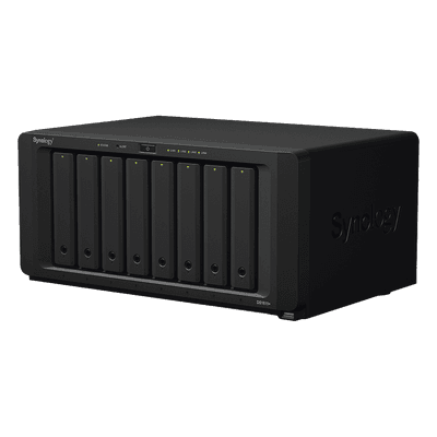 Servidor NAS de escritorio con 8 bahías / Expansible a 18 bahías / Hasta 252 TB / 4GB de RAM