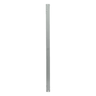 Ducto cuadrado embisagrado 6.5 x 6.5 cm, fabricado en lámina de acero al carbón, hasta 67 cables Cat6,  incluye cople con tornillería y 1 knock out por lado