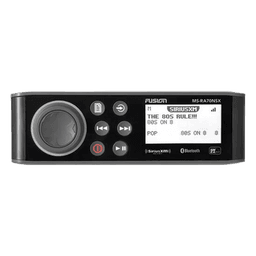 Sistema de Audio Marino MS-RA70 / Pantalla LCD Monocroma 2.6" / Tecnología Multi-Zone™️ 2 Zonas / Potencia Pico 200 W / Bluetooth® y ANT® / Compatible con SiriusXM y DAB+ / IPX7 / USB para Actualizaciones