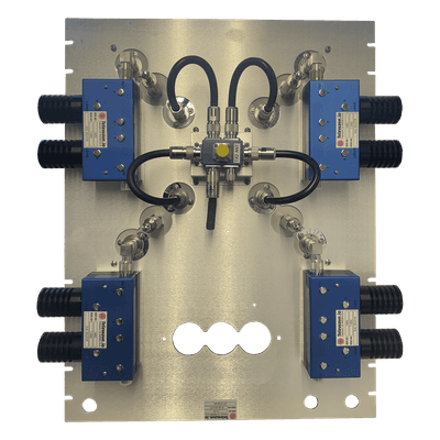 Combinador de Cavidades para Rack 19" / 400-512 MHz / 4 Canales / 8" Diámetro / 250 kHz / 100/150 W / N Hembras / 17.5 x 19 x 26" / 42.1 lb