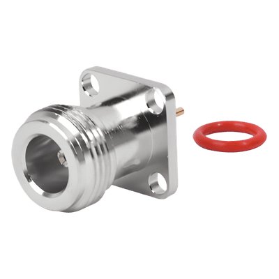 Conector N Hembra de Montaje de Panel con 4 perforaciones a 12.7 mm, soldable.