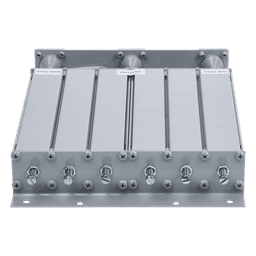 Duplexer SYSCOM en UHF, 6 Cav. 490-520 MHz, 50 Watt, 5 MHz Sep. Rechazo de Banda, BNC Hembras.