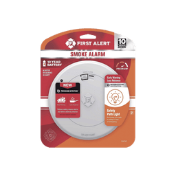 Alarma de Humo First Alert SM210L / Sensor Fotoelectrico / Batería de Litio Sellada de 10 Años / Luz de Seguridad / Rango de Temperatura 4.4°C a 37.8°C/ Cumple UL217, CSFM, NFPA 72, NFPA 101, ICC