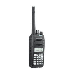 Radio portátil VHF 136-174 MHz, Digital NXDN-Analógico, DTMF, IP67, 5 Watts, 260 Canales, Roaming, Encriptación, GPS*, Inc. antena, batería, cargador y clip
