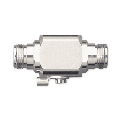 Protector contra descargas eléctricas. Cubre los rangos de frecuencia de los amplificadores de Señal Celular. 50 Ohm. Conectores N.